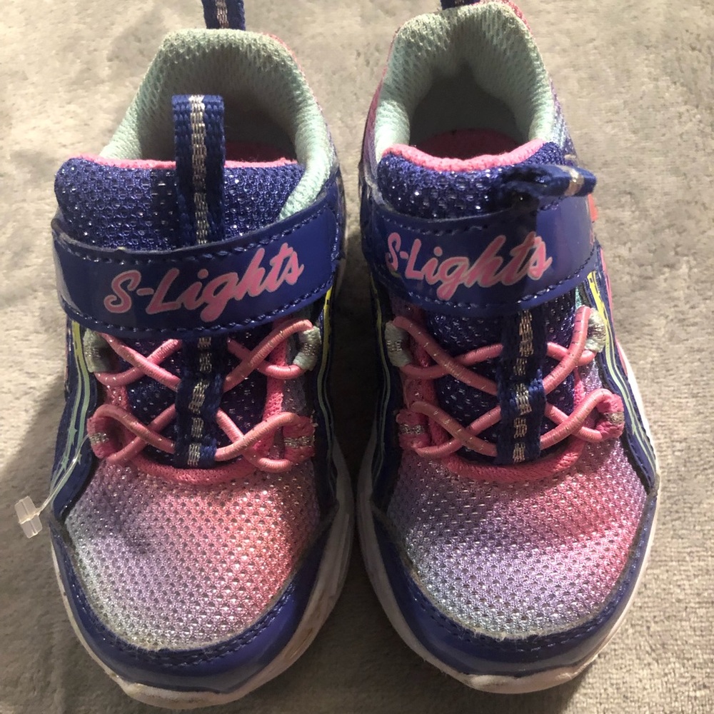 Skechers